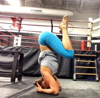 Rose Namajunas feet photo thumbnail