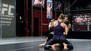 Rose Namajunas feet photo thumbnail