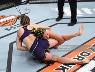 Rose Namajunas feet photo thumbnail