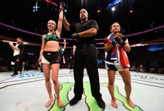 Rose Namajunas feet photo thumbnail