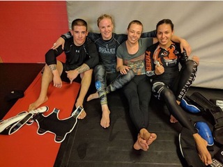 Rose Namajunas feet photo thumbnail