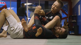 Rose Namajunas feet photo thumbnail
