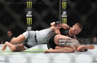 Rose Namajunas feet photo thumbnail