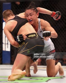 Rose Namajunas feet photo thumbnail