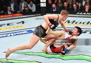 Rose Namajunas feet photo thumbnail