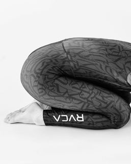 Rose Namajunas feet photo thumbnail