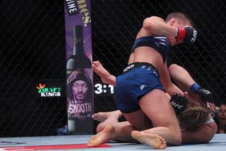 Rose Namajunas feet photo thumbnail