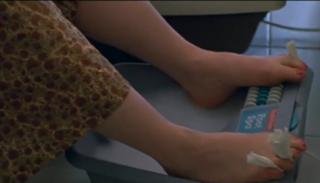 Roseanne Barr feet photo 3