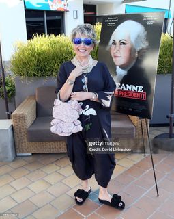 Roseanne Barr feet photo 6