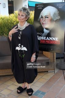 Roseanne Barr feet photo 4