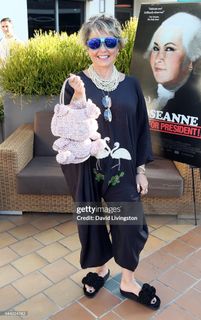 Roseanne Barr feet photo 2