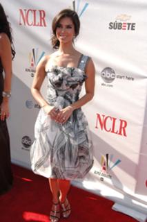 Roselyn Sanchez feet photo thumbnail