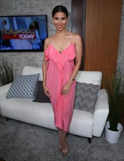 Roselyn Sanchez feet photo thumbnail