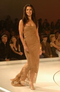 Roselyn Sanchez feet photo thumbnail