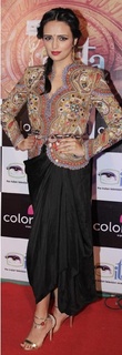 Roshni Chopra feet photo 18