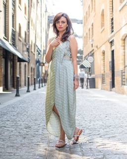 Roshni Chopra feet photo 17