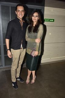 Roshni Chopra feet photo 4