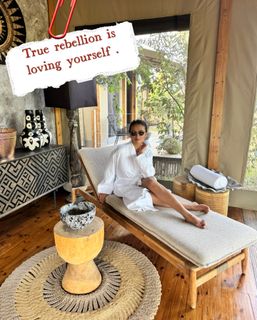 Roshni Chopra feet photo 7