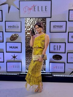 Roshni Chopra feet photo 19