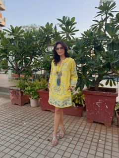 Roshni Chopra feet photo 7