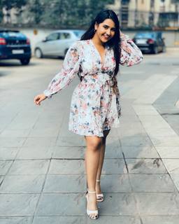 Roshni Walia feet photo 6