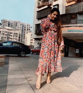 Roshni Walia feet photo 2