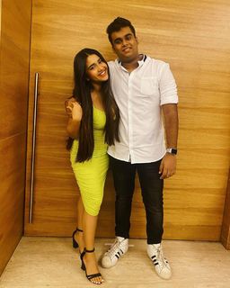 Roshni Walia feet photo 20