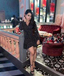 Roshni Walia feet photo 12