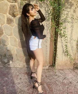 Roshni Walia feet photo 18