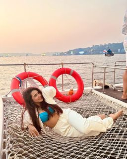 Roshni Walia feet photo 5