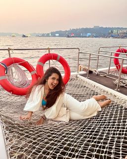 Roshni Walia feet photo 4