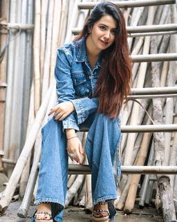 Roshni Walia feet photo 19