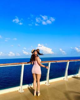 Roshni Walia feet photo 10