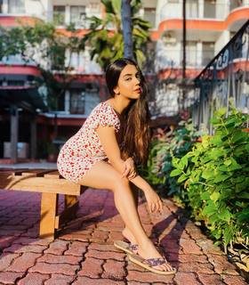 Roshni Walia feet photo 1