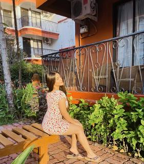 Roshni Walia feet photo 20