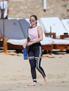 Rosie Fortescue feet photo 15