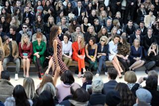 Rosie Huntington-Whiteley feet photo thumbnail