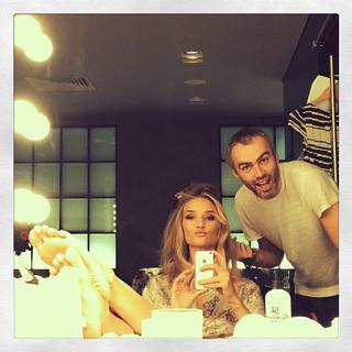 Rosie Huntington-Whiteley feet photo thumbnail