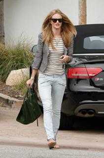 Rosie Huntington-Whiteley feet photo thumbnail
