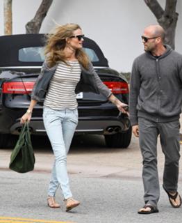 Rosie Huntington-Whiteley feet photo thumbnail