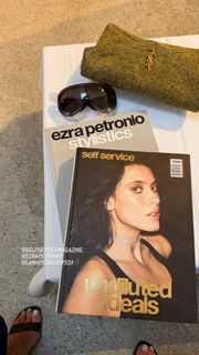 Rosie Huntington-Whiteley feet photo thumbnail