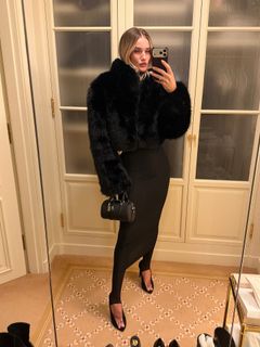 Rosie Huntington-Whiteley feet photo 11