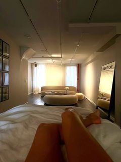 Rosie Huntington-Whiteley feet photo 13