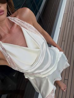 Rosie Huntington-Whiteley feet photo 15