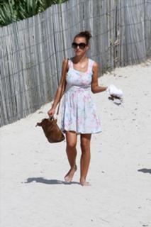 Rosie Jones feet photo thumbnail