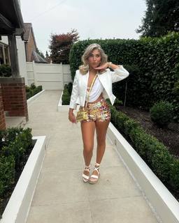 Rosie McClelland feet photo 3