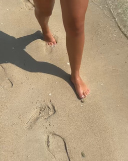 Rosie McClelland feet photo 6