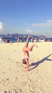 Rosie McClelland feet photo 8