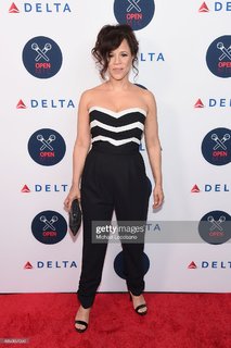 Rosie Perez feet photo thumbnail