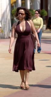 Rosie Perez feet photo thumbnail